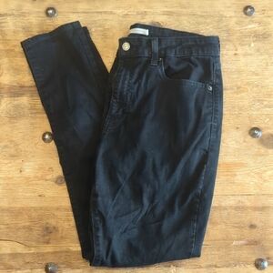 Black Levi's Jeans